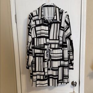 SHEIN Black and White Geometric Button-Up Drawstring Blouse